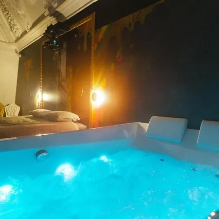 Capsule Art Déco - Jacuzzi - Netflix - Cinéma - Arcade De Jeux&nintendo Switch - 2 - Filet Suspendu Apartamento Valenciennes